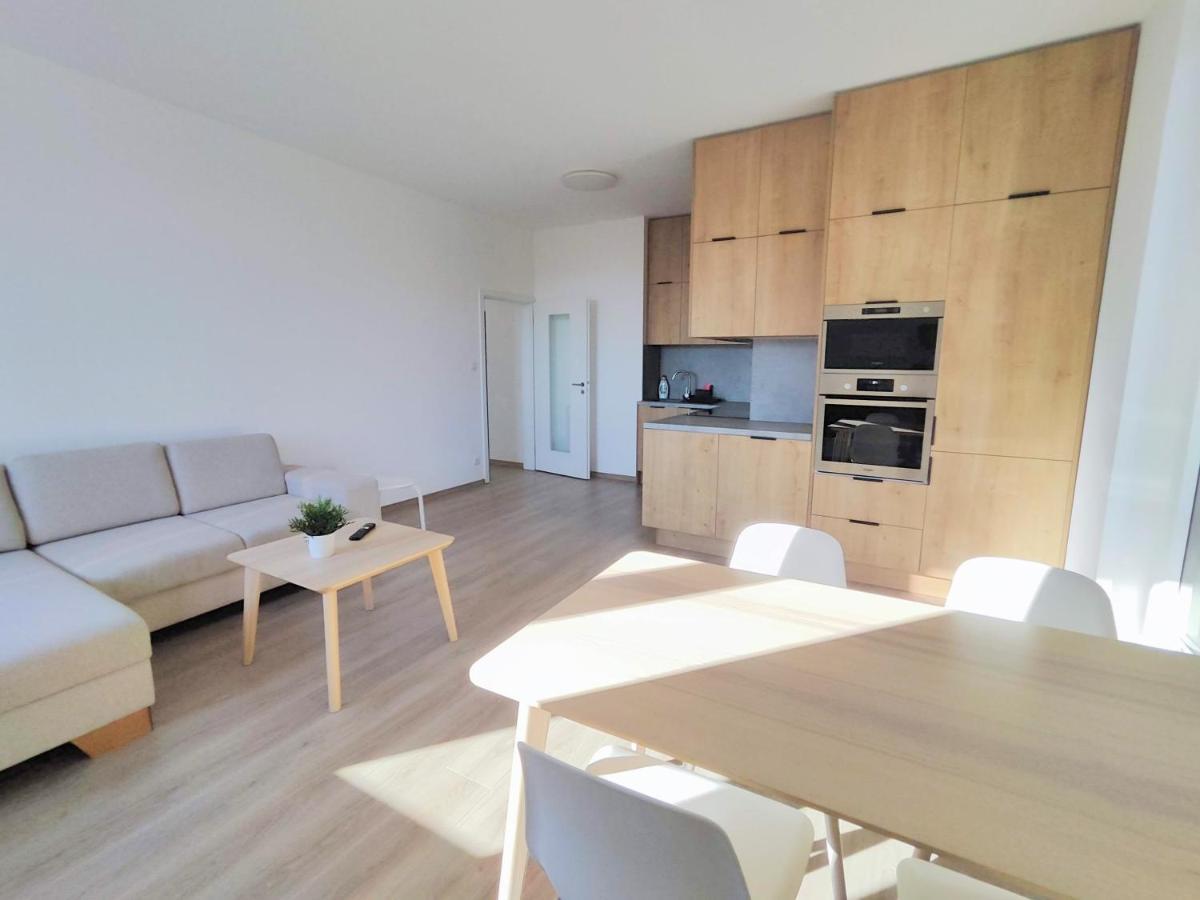 Schanz - Quietly Oriented - Private Parking - Balcony Μπρατισλάβα Εξωτερικό φωτογραφία