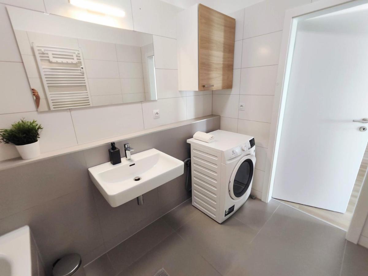 Schanz - Quietly Oriented - Private Parking - Balcony Μπρατισλάβα Εξωτερικό φωτογραφία